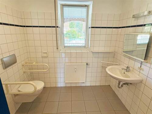 Kunden-WC, Erdgeschoss - 