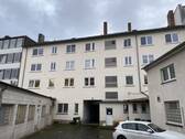 Hinteransicht des Hauses - 1 Zimmer Etagenwohnung zur Miete in Kassel