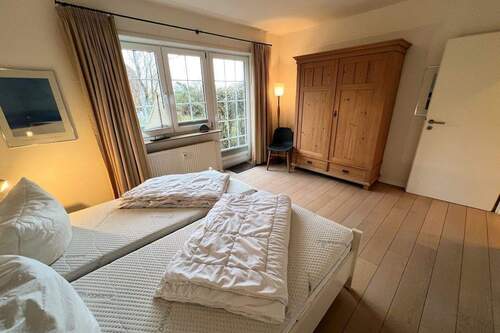 Geräumiges Schlafzimmer mit zweiter Terrasse - 