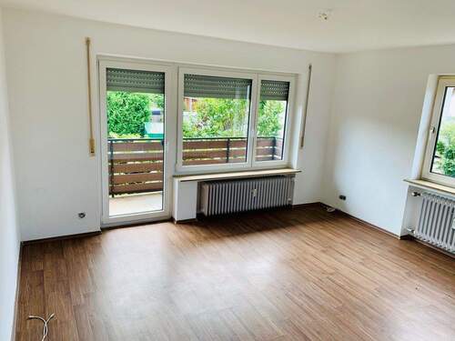 Wohnzimmer 1. OG - 7 Zimmer Mehrfamilienhaus, Wohnhaus in Günzburg