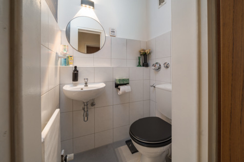 WC - 