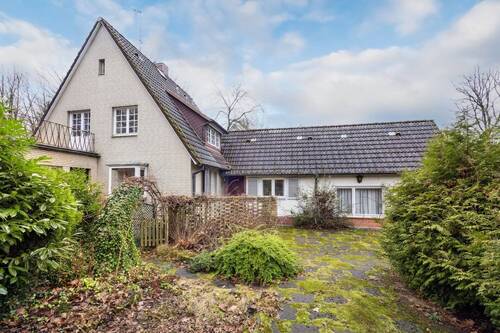 Ansicht - 5 Zimmer Einfamilienhaus zum Kaufen in Ahrensburg