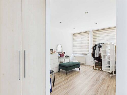 4. Zimmer - 