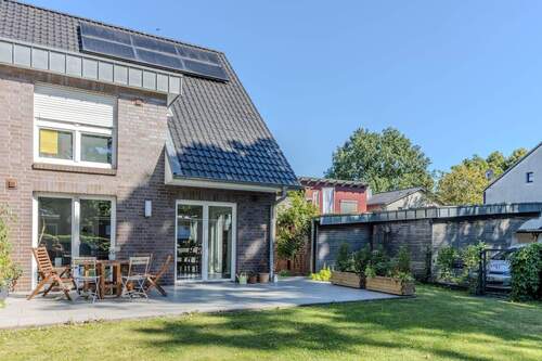 Gartenansicht - 5 Zimmer Doppelhaushälfte in Schenefeld