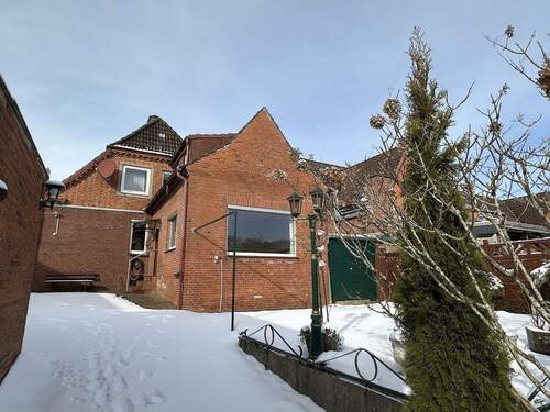 Gartenansicht - 6 Zimmer Einfamilienhaus zum Kaufen in Kiel