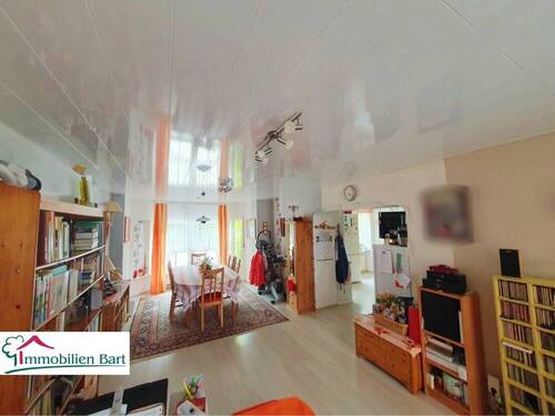 Wohn-/Esszimmer - 