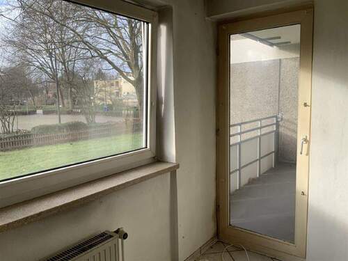 Balkontür im Wohnzimmer - 