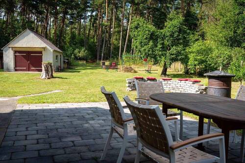 Blick zur Garage - 