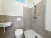 Badezimmer - Etagenwohnung mit 33,00 m&sup2; in Berlin zum Kaufen