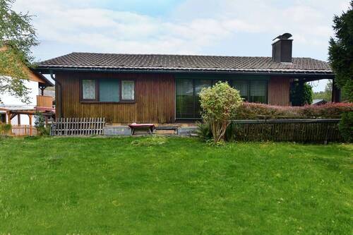 Hinteransicht - 5 Zimmer Einfamilienhaus zum Kaufen in Herrischried