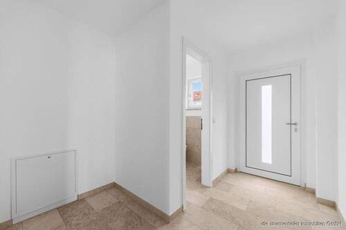 Eingangsbereich - Reihenendhaus mit 116,00 m&sup2; in Bruckmühl zum Kaufen