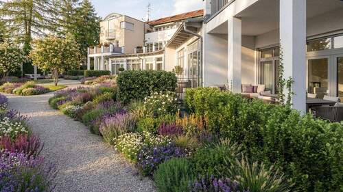 Ansicht Gartenseite - 4 Zimmer Etagenwohnung zum Kaufen in Dresden