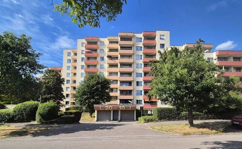 Außenansicht - Gut geschnittene Wohnung mit Balkon, Aufzug und TG-Platz