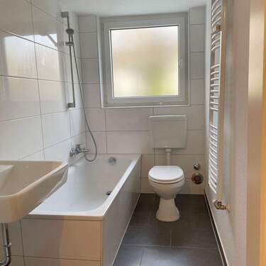 Badezimmer - 3 Zimmer Etagenwohnung in Mönchengladbach