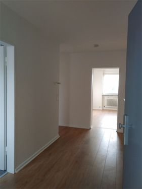 Wohnungseingang - 4 Zimmer Etagenwohnung in Frankfurt am Main