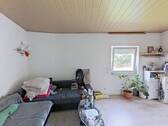 Ansicht I: Wohnzimmer - Helle 3-Zimmer-Wohnung mit großer Wohnküche samt EBK im idyllischen Kirn