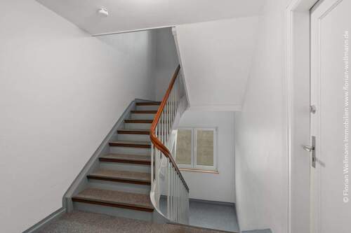 Treppenhaus - 2 Zimmer Etagenwohnung in Bremen