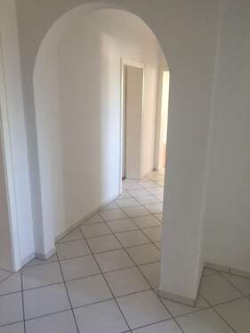 Flur - 4 Zimmer Etagenwohnung zur Miete in Detmold