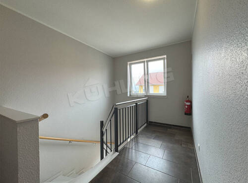 Treppenhaus im Wohnungseingangsbereich - 