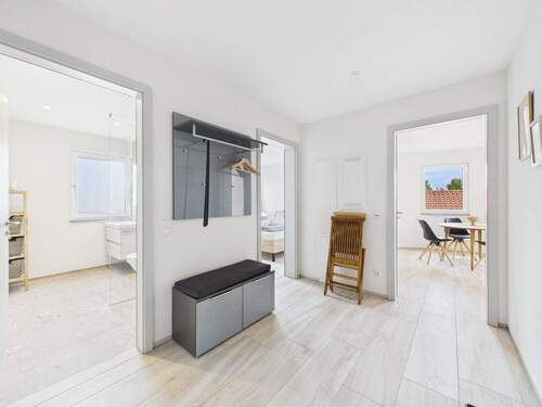 Eingangsbereich Diele - 2 Zimmer Etagenwohnung zum Kaufen in Bad Aibling