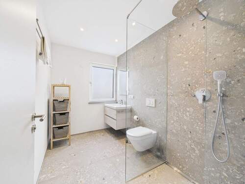 Bad - 2 Zimmer Etagenwohnung in Bad Aibling