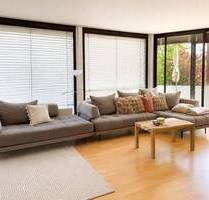 Barrierefreie, renovierte 2 Zimmer Wohnung mit Balkon und Einbauküche in Wölfersheim