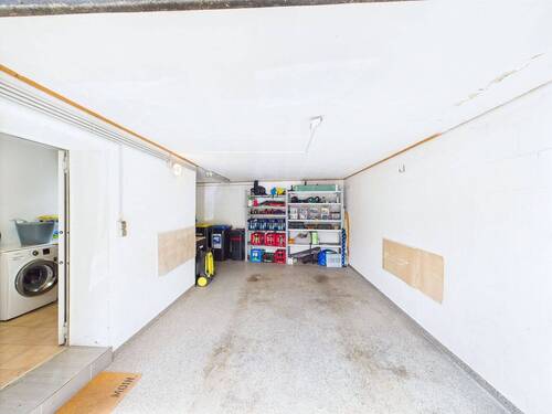 Garage - 