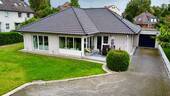 Außenansicht - Bungalow mit großem Grundstück in ruhiger, zentraler Lage in Garbsen