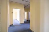 2. Zimmer Blick in 4 Zimmer - 