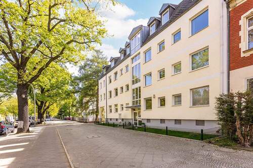 Hausansicht - Etagenwohnung mit 134,70 m² in Berlin zum Kaufen