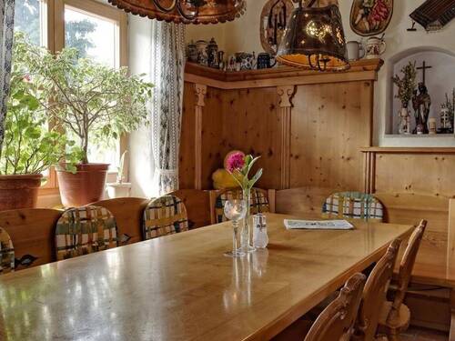 Wohn/Arbeits/Aufenthaltsraum - 1 Zimmer Einfamilienhaus zum Kaufen in Aschau im Chiemgau