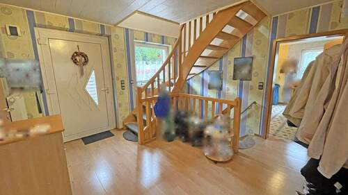 EG Flur / Diele - Einfamilienhaus mit 131,70 m&sup2; in Ronnenberg zum Kaufen