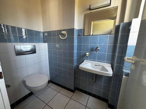 G- WC - 