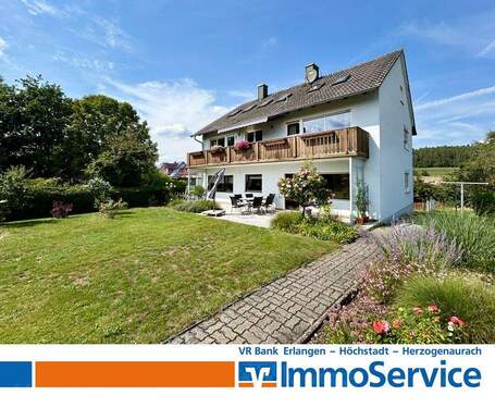 Titelbild_ - Teilmodernisiertes Zweifamilienhaus mit viel Platz und schönem Garten