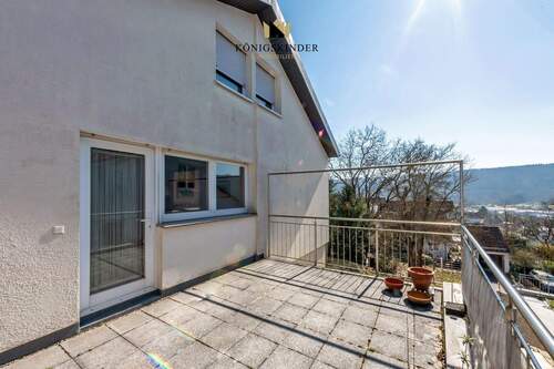 Große Terrasse mit Fernblick - Etagenwohnung mit 138,00 m² in Plüderhausen zum Kaufen