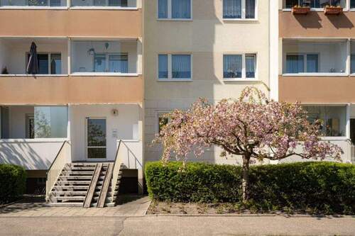 Titelbild - 3-Raum-Wohnung mit Aufzug und Balkon