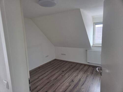 20260202_114143.jpg - 4 Zimmer Etagenwohnung in Adelshofen