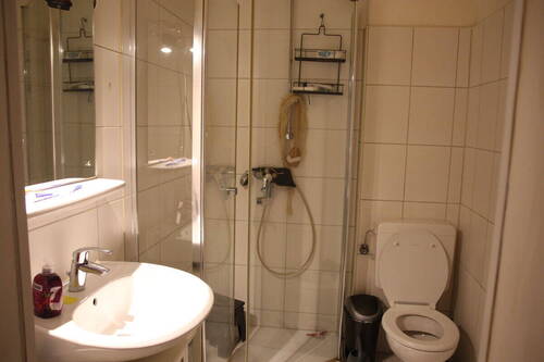 DUSCHBAD 1 - 
