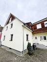 Hof Hausansicht - Großzügige 7-Zimmer Doppelhaushälfte