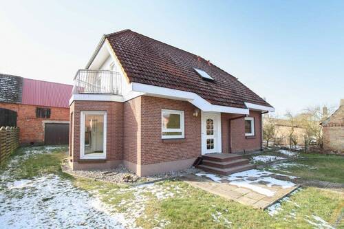 Außenansicht vorn - 4 Zimmer Einfamilienhaus zum Kaufen in Jatznick