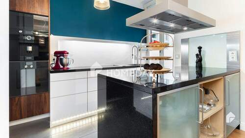 EG Küche 1 - Etagenwohnung mit 121,00 m&sup2; in Frankfurt am Main zum Kaufen