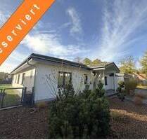 Verden: Exklusiver Bungalow mit überdachter Terrasse, Doppelgarage und vielem mehr im Lindenquartier - Verden (Aller)