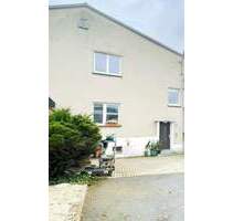 Lichtdurchflutete 3-Raum-Wohnung mit Panorama-Ausblick & flexibler Raumgestaltung - Meerane