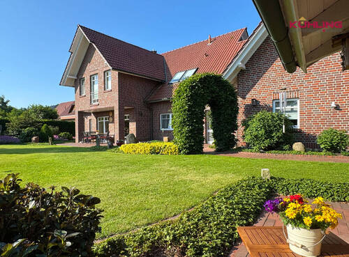 Rückwärtige Eindrücke - 7 Zimmer Einfamilienhaus in Lüsche