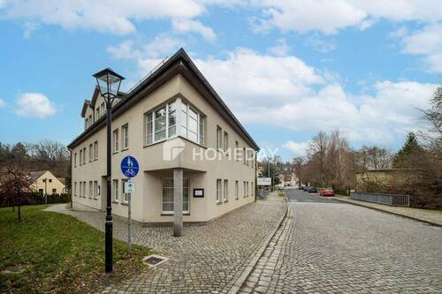 Außenansicht 4 - Attraktives Wohn- und Geschäftshaus mit Praxisflächen und gemütlicher 3-Zimmer-Wohneinheit