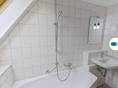 Ansicht II: Badezimmer - 