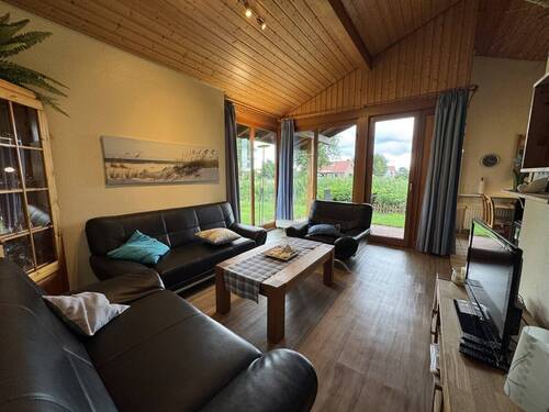 Wohnzimmer - Mehrfamilienhaus, Wohnhaus mit 64,00 m² in Jade zum Kaufen