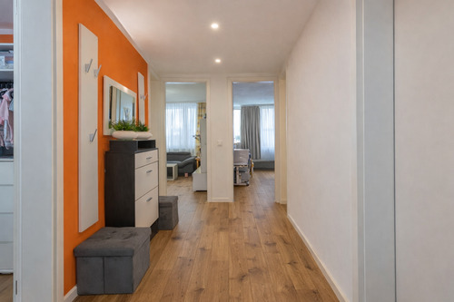 Flur - **Renovierte 3-Zimmerwohnung mit Alpenblick im zentralen Berg am Laim**