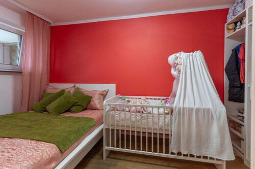 Kinderzimmer / Büro - 