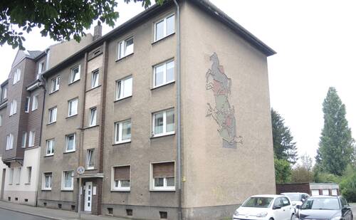 Hausfront & Giebelwand - ++ Tolles 8-Familienhaus + 3 Garagen in ruhiger Lage in GE-Rotthausen ++